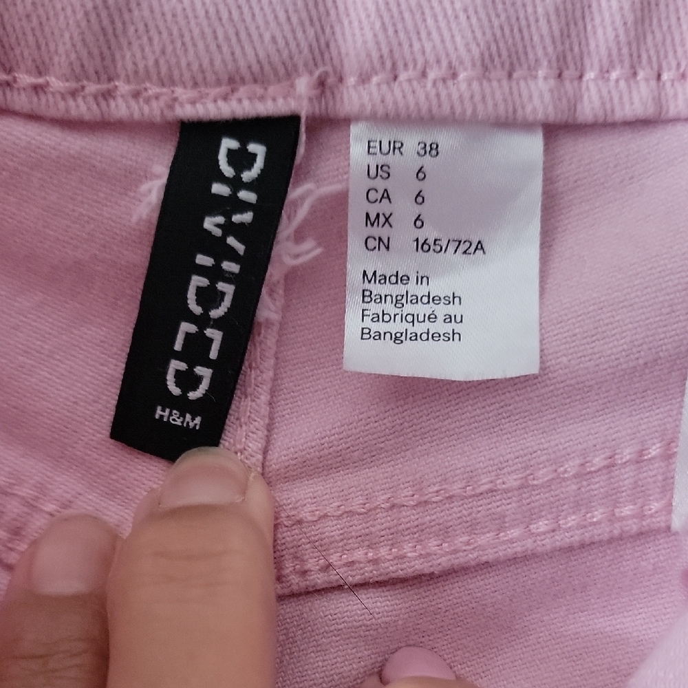 ❄️3/$30 H&M Light Pink Flare Jeans Pants - Picture 2 of 6